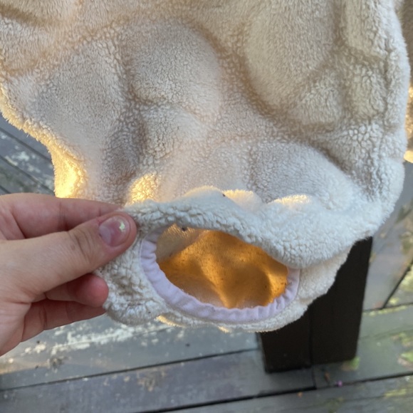 Urban Outfitters • White Peace Sweatpants - Picture 3 of 6